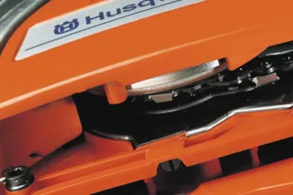 Motosega Husqvarna 543 XP pompa olio regolabile